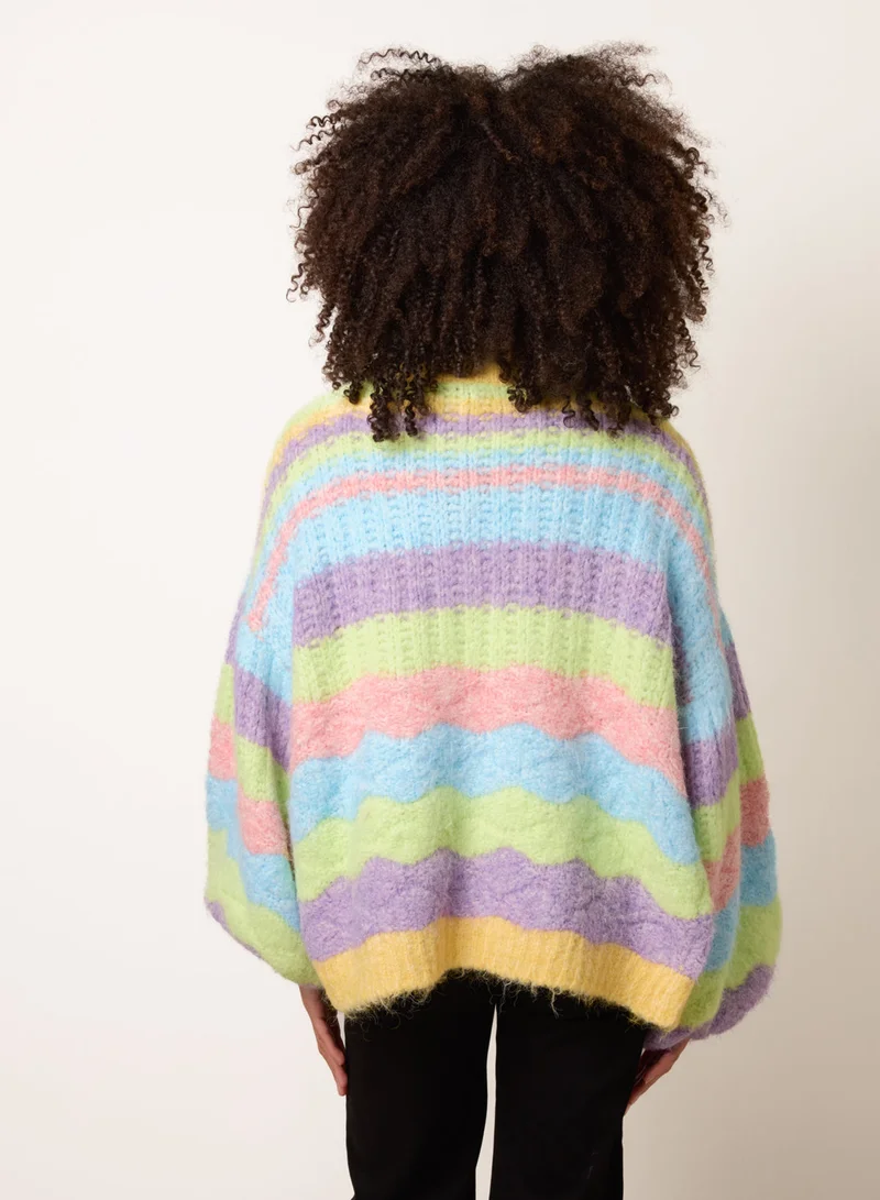 بلو فانيلا كارديجان ملون مخطط