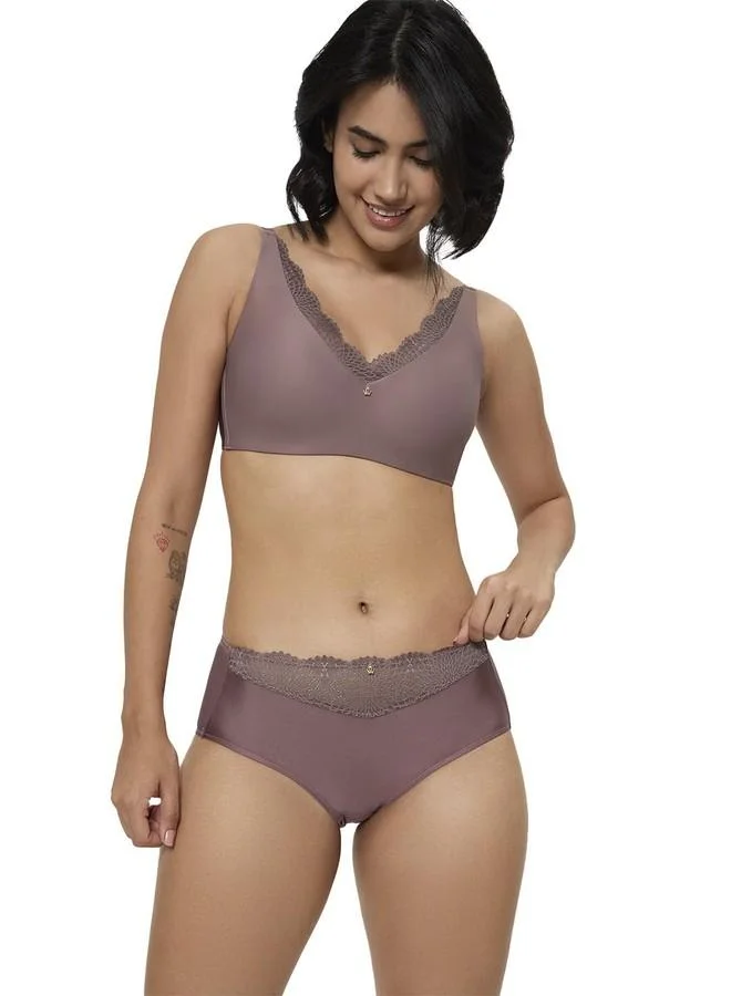 Triumph Triumph Lacy Sensation Non Wired Non Padded Bra for Women | All Day Comfort | Pack of 1