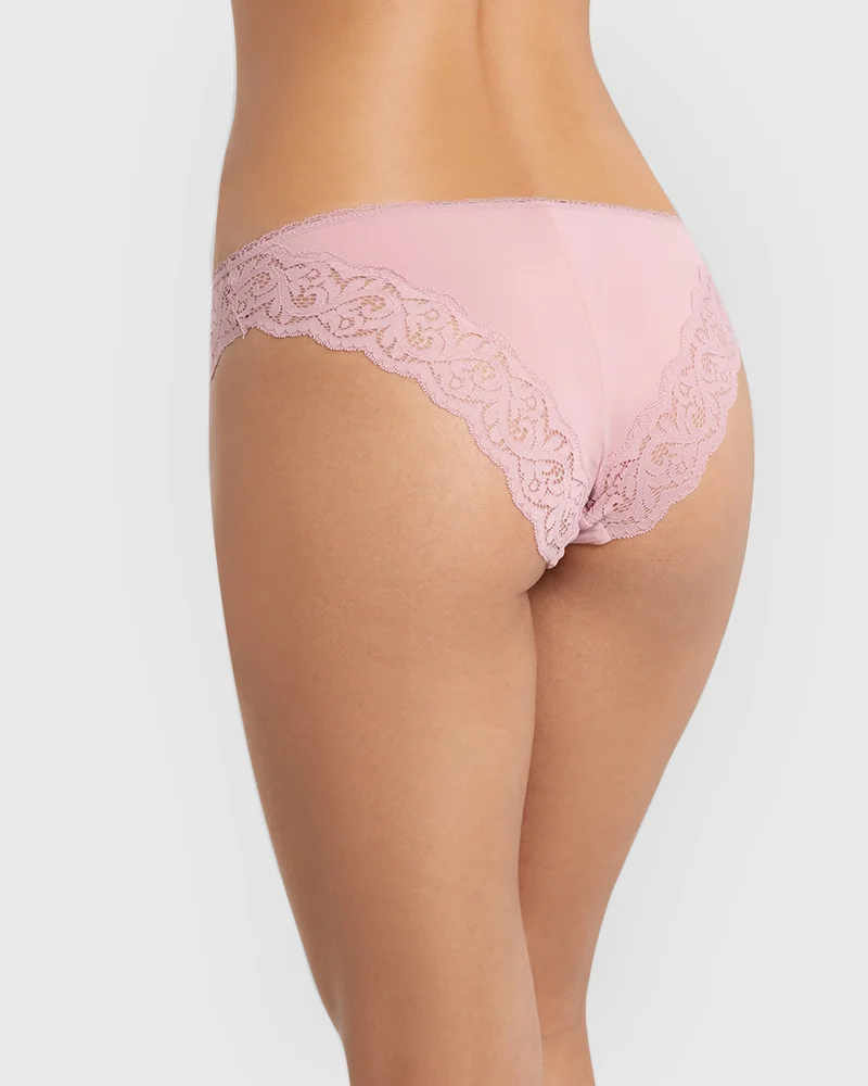 Isla & Evie Isla & Evie Ribbed Unlined Cheeky Panty