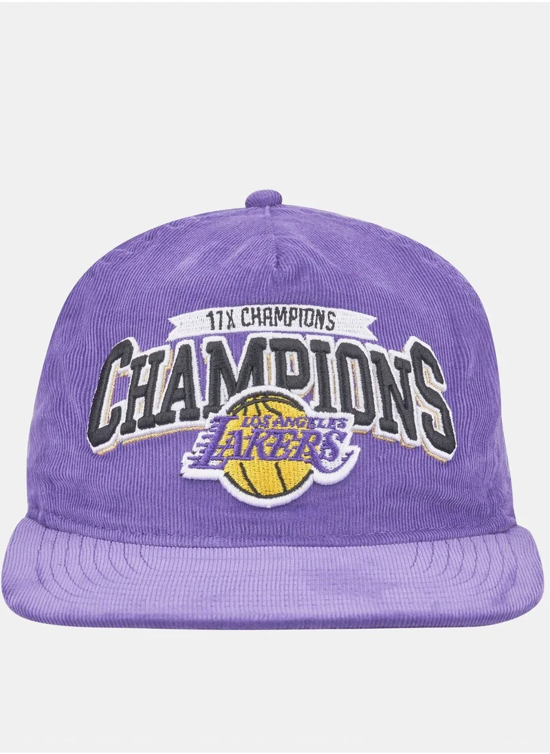 NEW ERA Men's Los Angeles Lakers League 17x Champions Golfer Snapback Cap