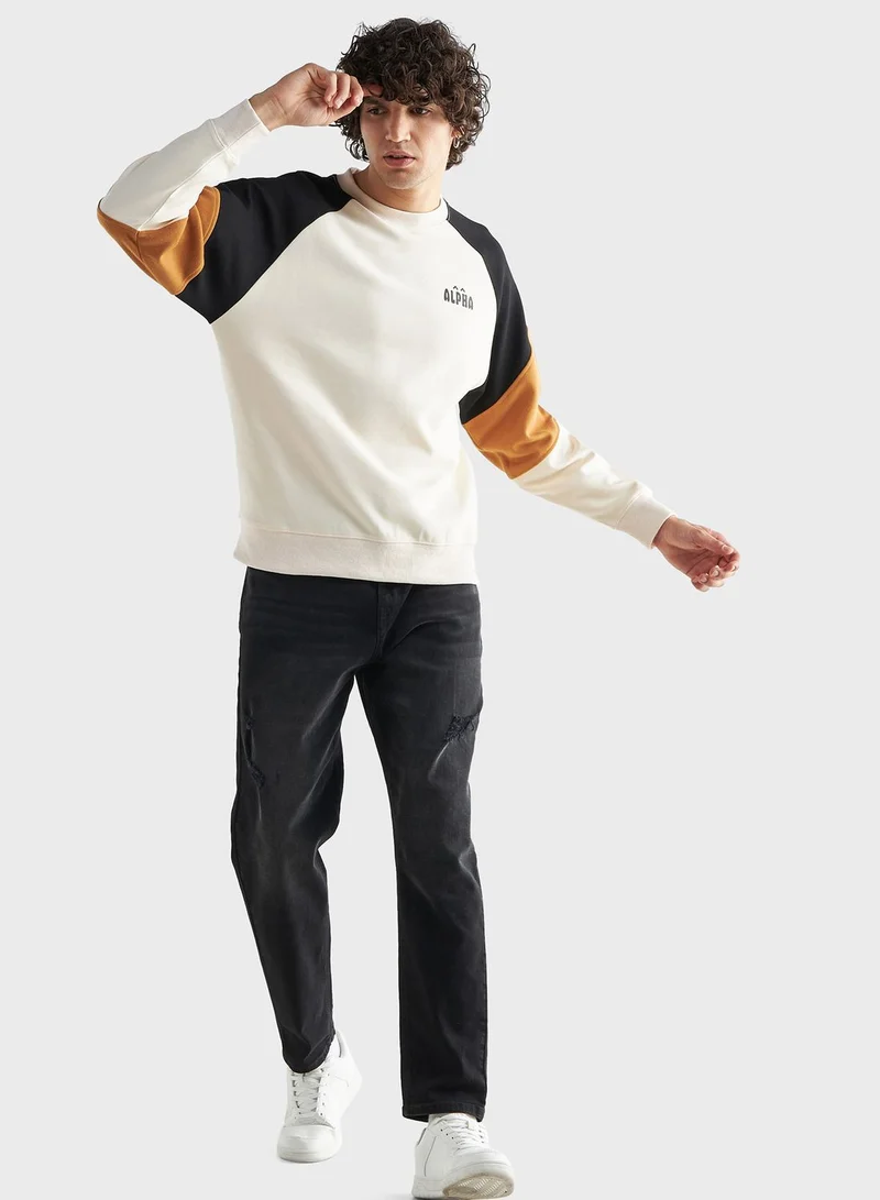 FAV Colorblock Sweatshirt