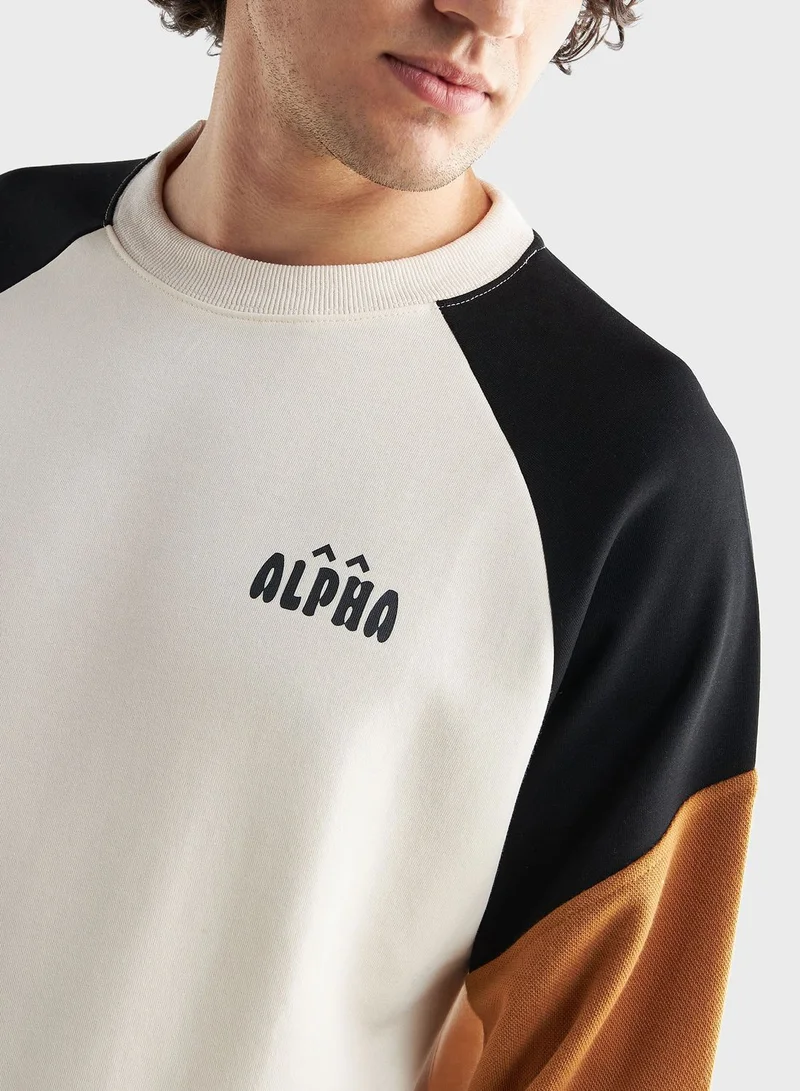 FAV Colorblock Sweatshirt