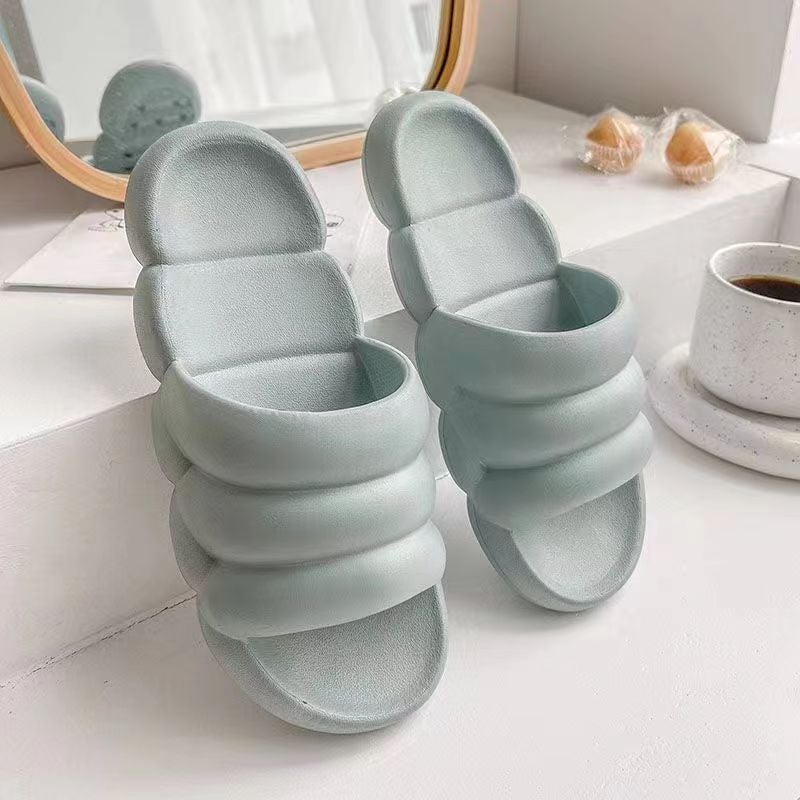 Slippers Womens Home and Summer Out Wear 2025 New Mens Couples Feeling Caterpillar Sandals with Thick Slippers Blue