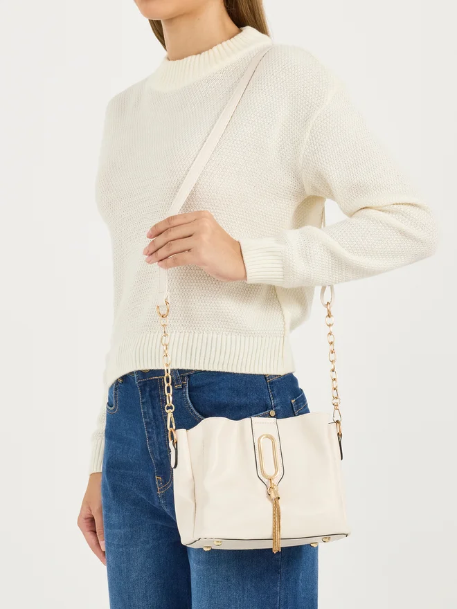 Styli Styli Metal Tassel Shoulder Bag with Chain Strap