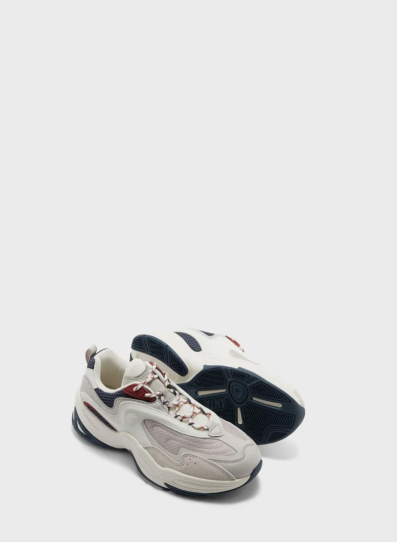 ANTA Cross Chunky Shoes