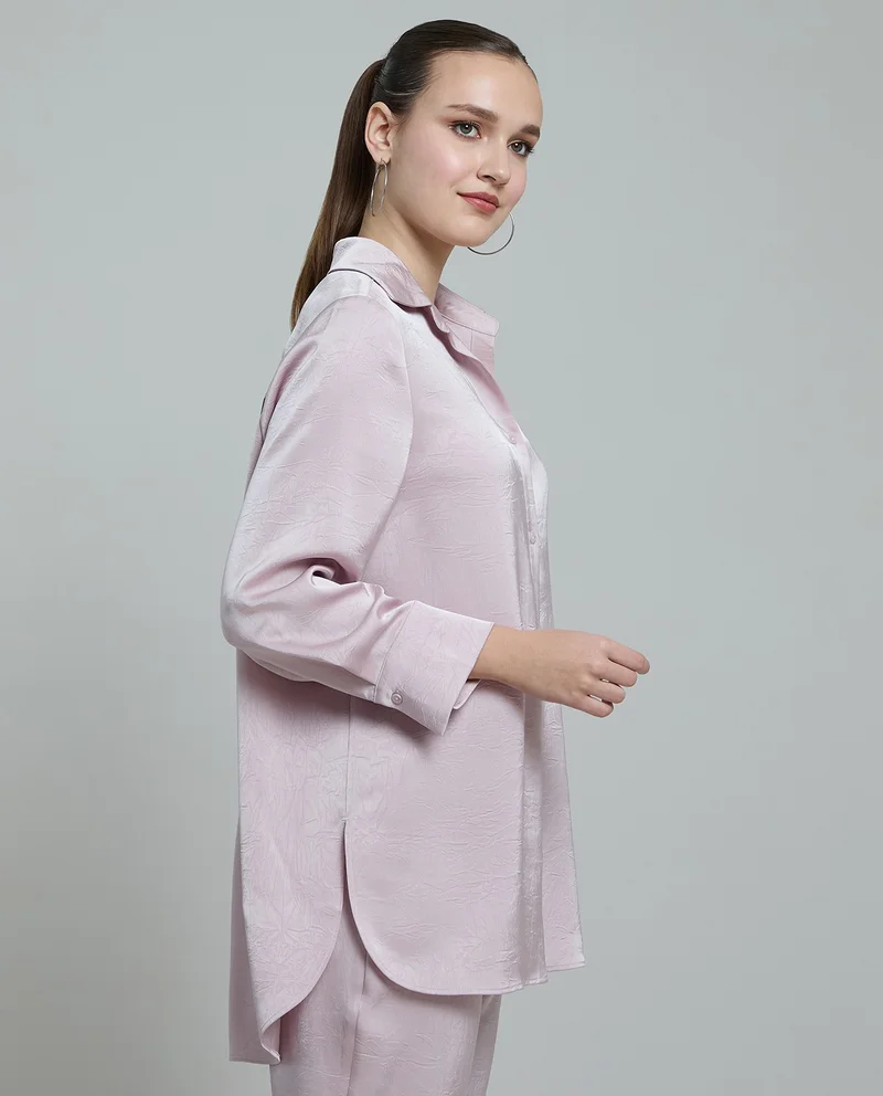 R&B Crinkled Shirt with Classic Collar and Long Sleeves