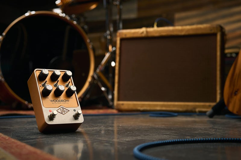 Universal Audio UAFX Woodrow '55 Instrument Amplifier - Image 2