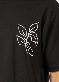 Styli Embroidered Oversized T-Shirt and Shorts Co-Ords  - Image 3