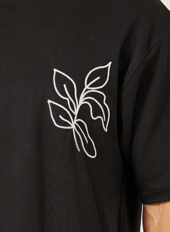 Styli Embroidered Oversized T-Shirt and Shorts Co-Ords  - Image 3