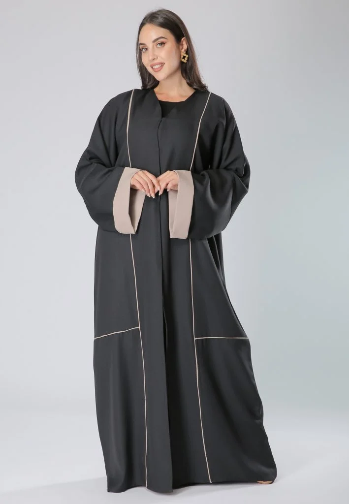 Moistreet Contrast Piping Abaya