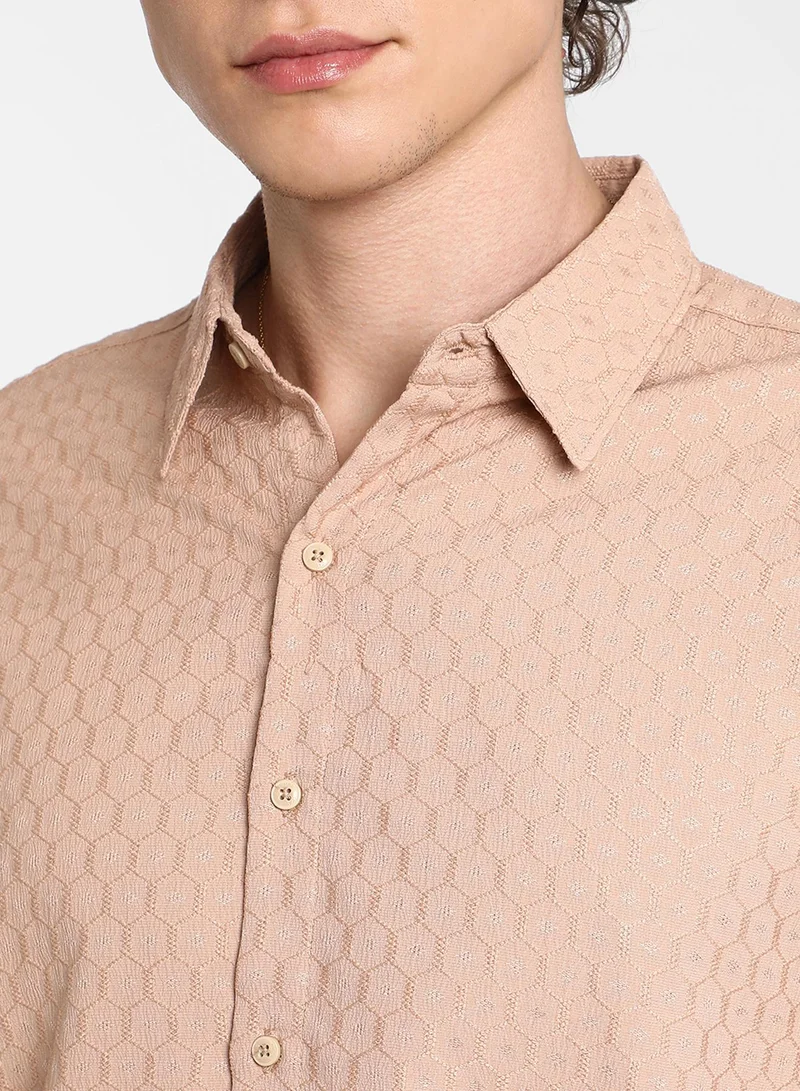 كامبوس سوترا Men's Saltbox Beige Honeycomb-Textured Oversized Shirt