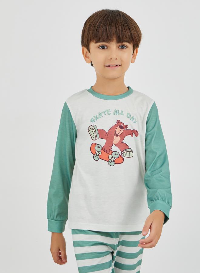 ستايلي طقم بيجامة مخطط وتيشيرت بياقة مستديرة وطبعة جرافيك - Image 2