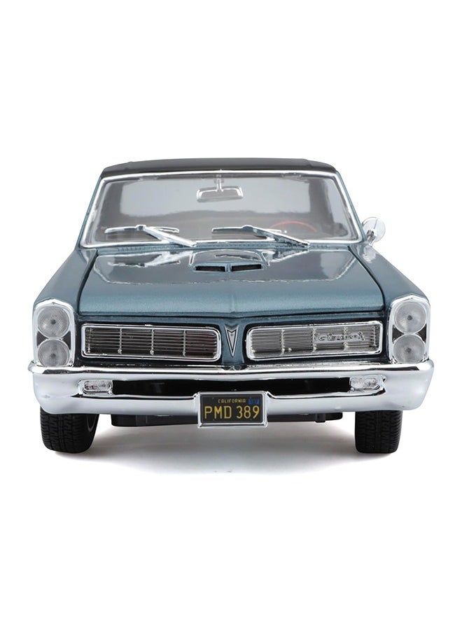 Maisto Maisto 1965 Pontiac GTO Hurst Edition Diecast Car (1:18, Blue)  - Image 3