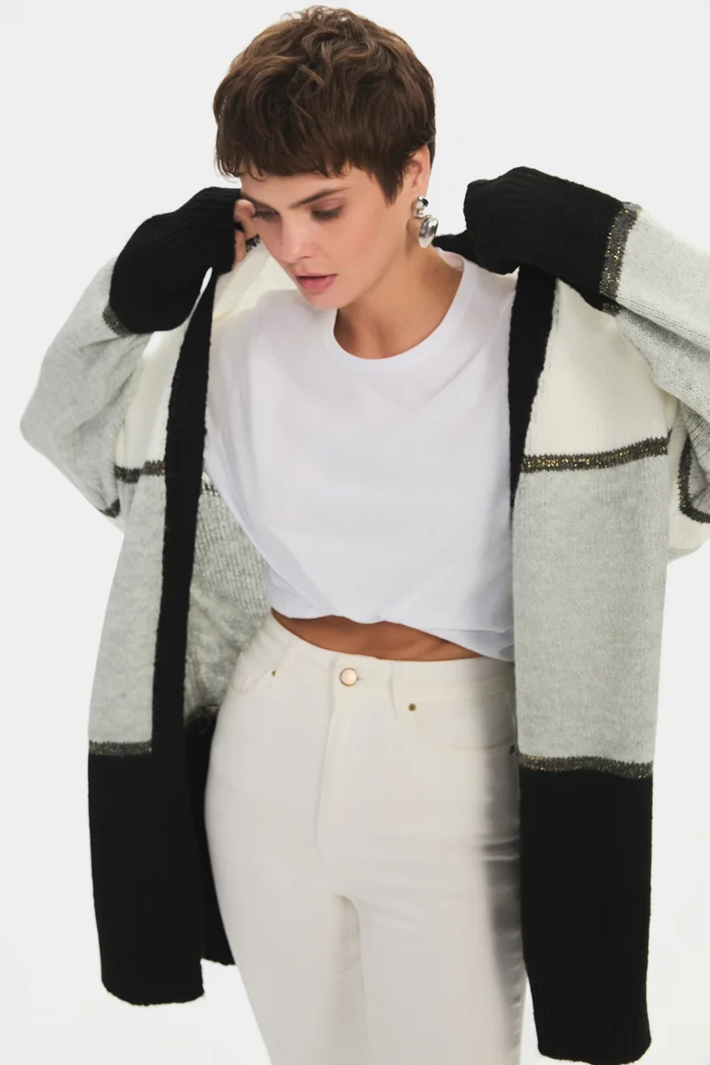 JUNE Women's Plain Cut Color Block Mid Length Knitwear Cardigan
