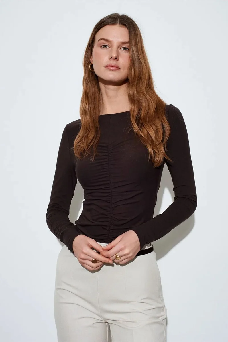 DILVIN Slim Fit Boat Neck Long Sleeve Blouse
