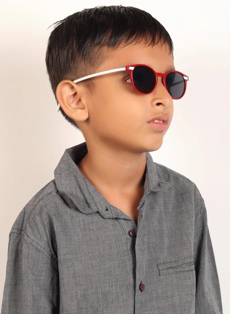 ووجلز نظارات شمسية أنيقة للأطفال بتصميم وايفارير باللونين الأحمر والأبيض