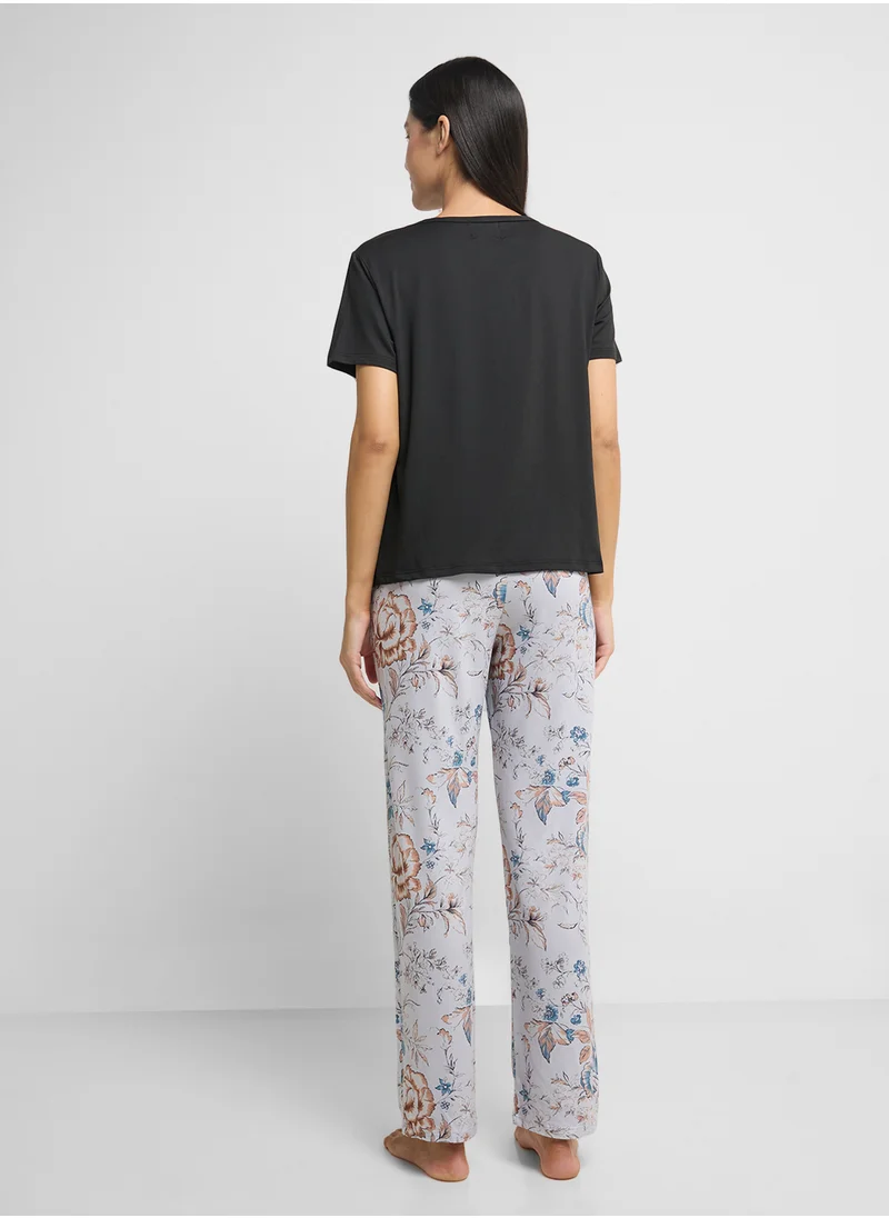 جينجر Floral T-Shirt & Pyjama Set