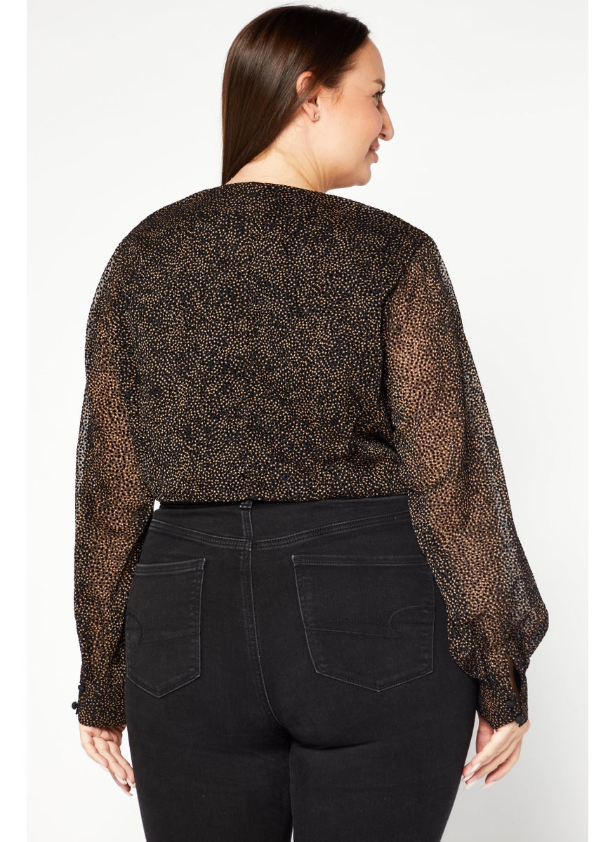 Koco & K Women Plus Size V-Neck Long Sleeves Textured Crop Top, Black  - Image 4
