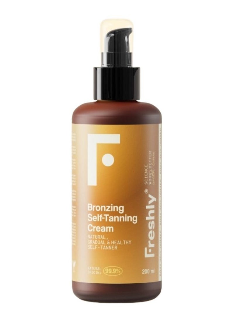 Freshly Bronzing Radiance Self-Tanning Cream Natural and Gradual 200ml - Image 1