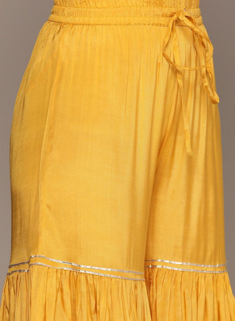 ISHIN Women'S Yellow 100% Cotton Self Design Full Length Palazzo Kurta Set - Image 3