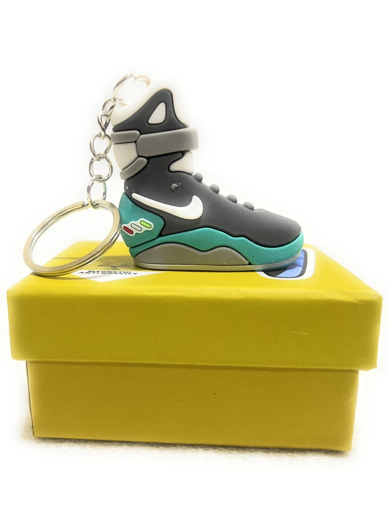 Generic basketball sneaker keychain  in box  - Image 2