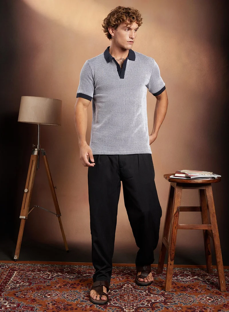 Campus Sutra Campus Sutra Men's Navy Blue Contrast-Seersucker Polo T-Shirt For Casual Wear | Polo Neck | Short Cuffed Sleeves | Half-Button Closure | T-Shirt Crafted With Comfort Fit For Everyday Wear