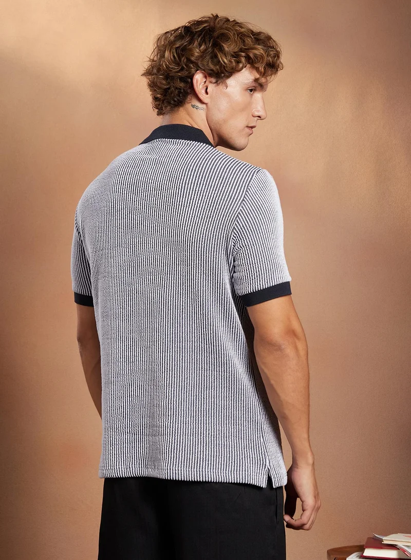 Campus Sutra Campus Sutra Men's Navy Blue Contrast-Seersucker Polo T-Shirt For Casual Wear | Polo Neck | Short Cuffed Sleeves | Half-Button Closure | T-Shirt Crafted With Comfort Fit For Everyday Wear