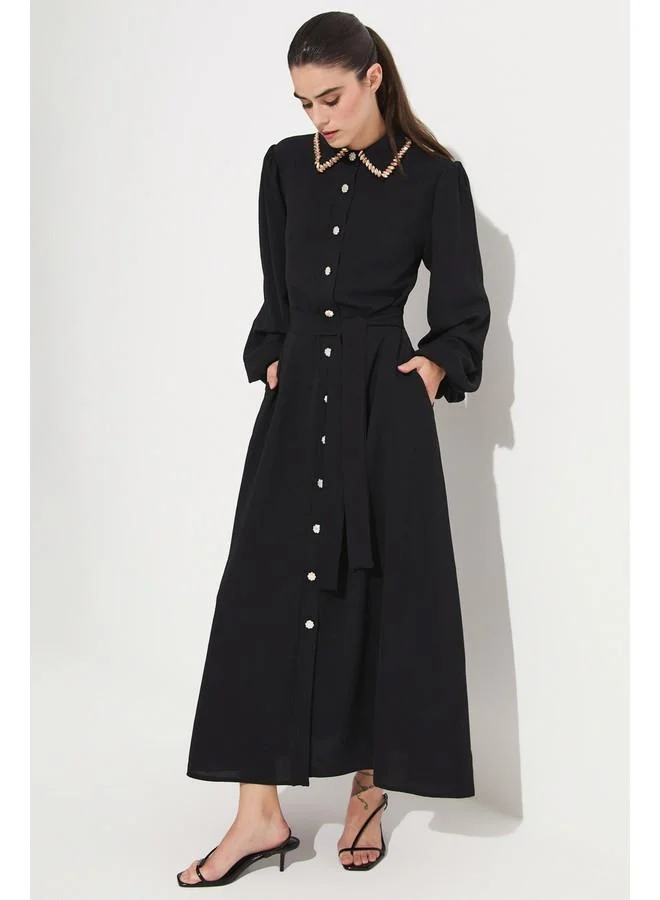 جون Embellished Collar Dress
