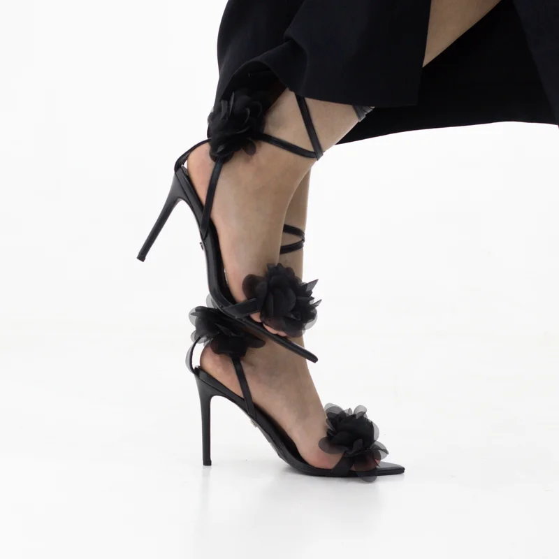 LAMARAPARIS PETALS POINTED-TOE STILETTO SANDAL 10.5CM HEELS WITH OVERSIZED FLOWERS