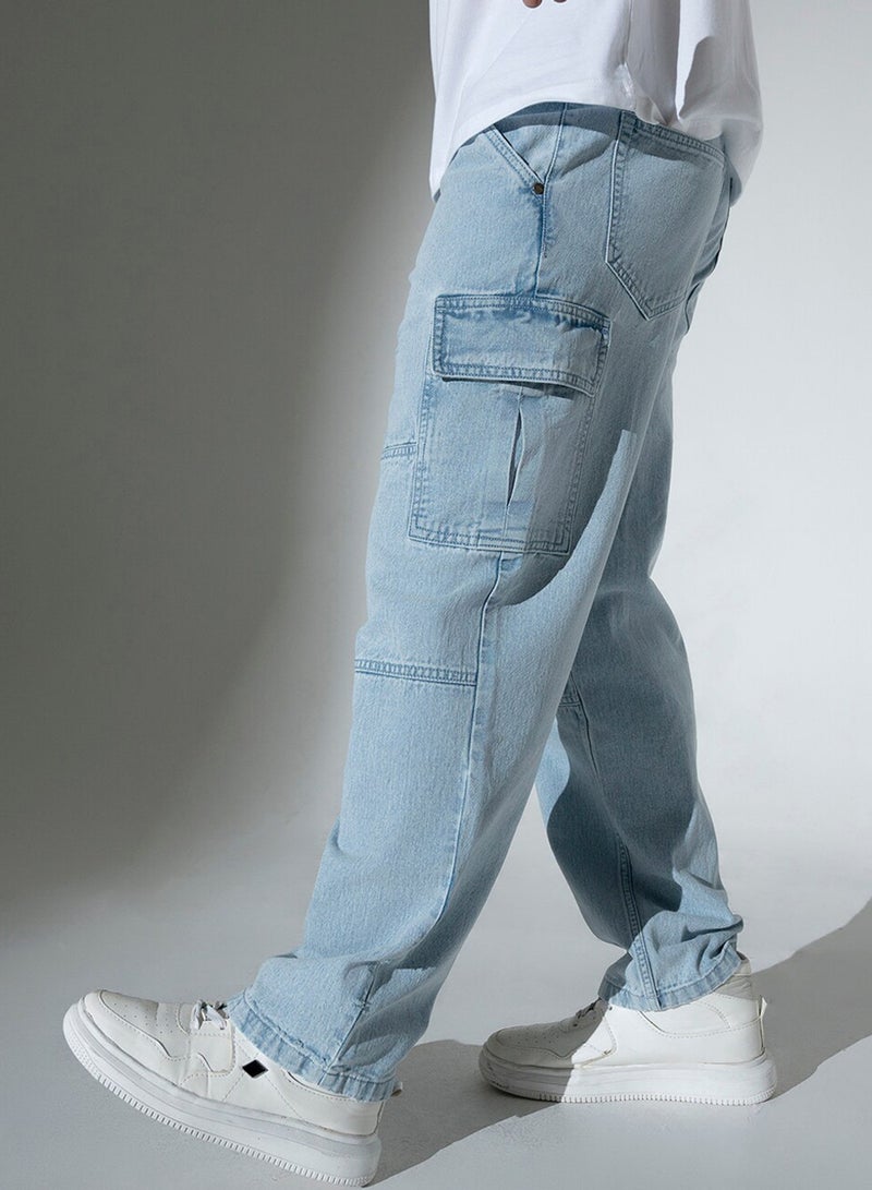 Hubberholme Light Blue Relaxed Fit Jeans Solid design crafted from 100% Cotton with Button closure. - Image 3