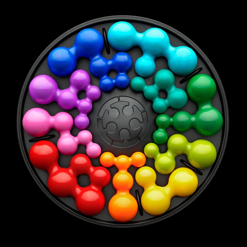 SmartGames IQ Deluxe Circle â€“ Logic Puzzle Game with 120 Challenges, Deluxe Travel Case â€“ Brain Teaser for Teens & Adults Ages 14+ - Image 3