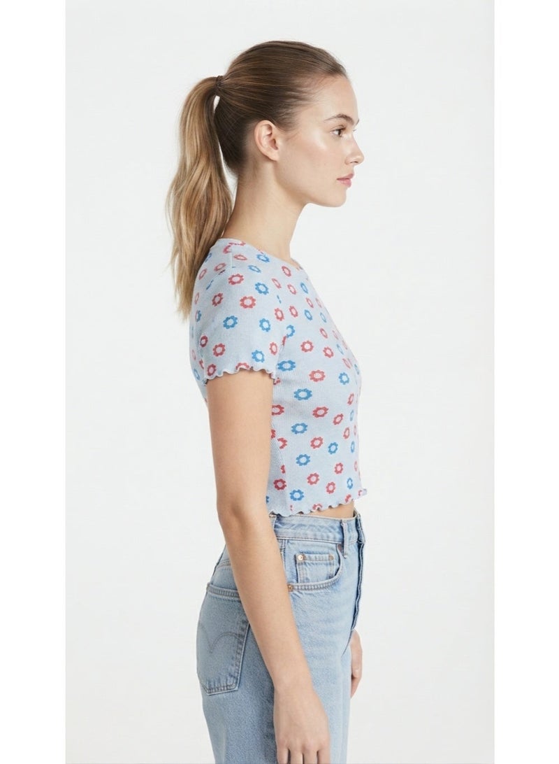 LOUD UNIVERSE Women's Floral Ribbed Cropped T-Shirt with Short Sleeves and Lettuce Hem - Image 3