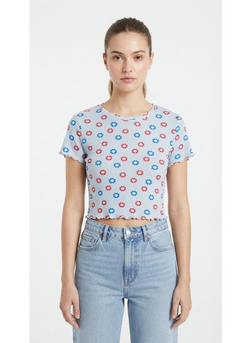 LOUD UNIVERSE Women's Floral Ribbed Cropped T-Shirt with Short Sleeves and Lettuce Hem - Image 1