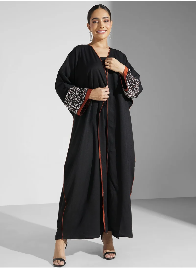 خزانة Embroidered Cuff Detail Abaya