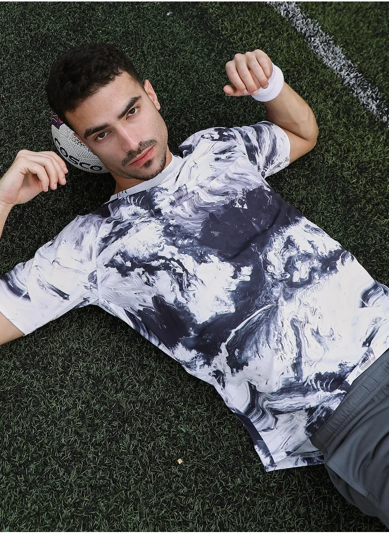 Campus Sutra Campus Sutra Men's Charcoal Black & Cream White Contrast-Brushed Activewear T-Shirt For Casual Wear | Crew Neck | Short Sleeves | Jersey T-Shirt Crafted With Comfort Fit For Everyday Wear