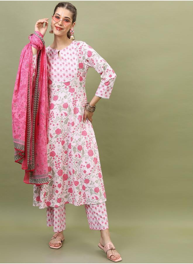 Vishudh Women Pink Floral Cotton Kurta Set by Styli  - Image 5