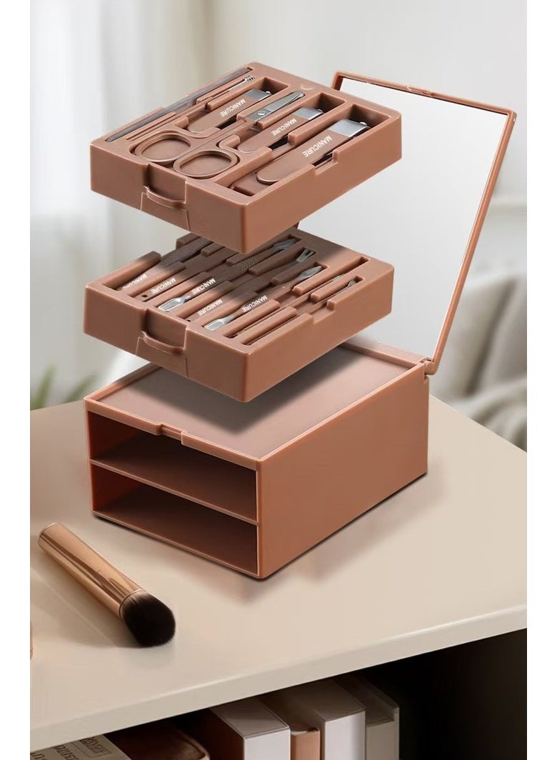 مجموعة أدوات العناية بالأظافر مجموعة أدوات قص الأظافر الاحترافية - 13 قطعة مجموعة أدوات العناية بالأظافر من الفولاذ المقاوم للصدأ مع تخزين مزدوج الطبقات ومرآة للعناية بالوجه واليدين والقدمين (بني) - Image 2