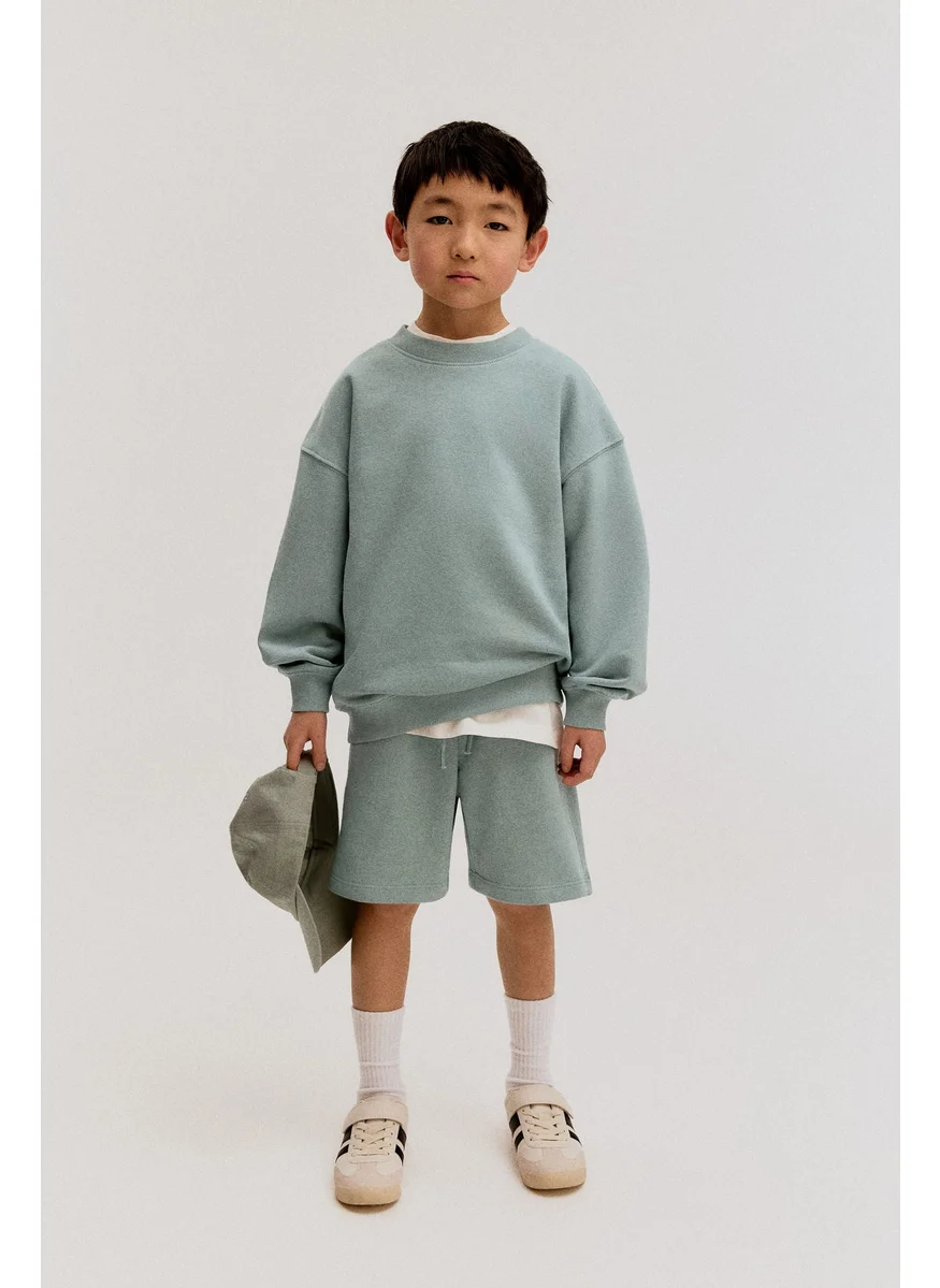 اتش اند ام 2-Piece Sweatshirt And Shorts Set