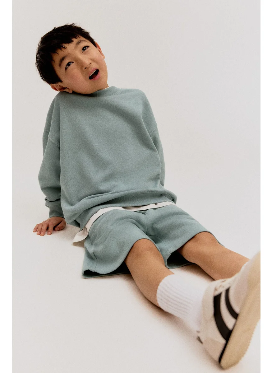 اتش اند ام 2-Piece Sweatshirt And Shorts Set