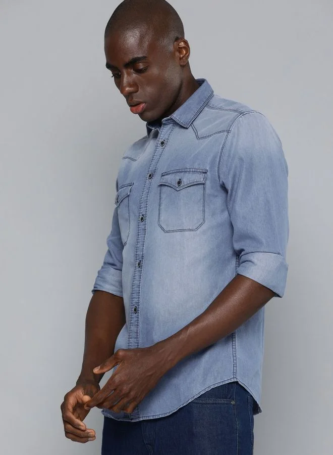 شركة المرآب الهندية Men Slim Fit Solid Full Sleeves Cutaway Collar Double Flap Pocket Casual Denim Shirt