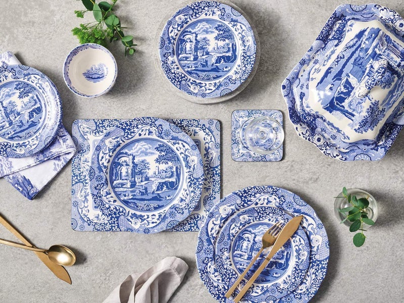 Spode Blue Italian Square Serving Bowl | 9.5 Inch Serving Bowl for Appetizers, Salad, and Pasta | Made from Fine Porcelain | Microwave and Dishwasher Safe - Image 4