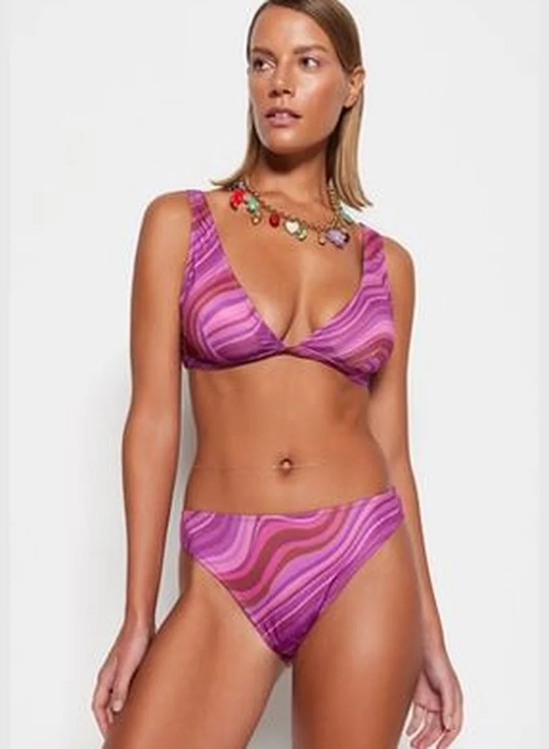 trendyol Abstract Patterned Bikini Bottoms with Regular Leg TBESS23BA00025