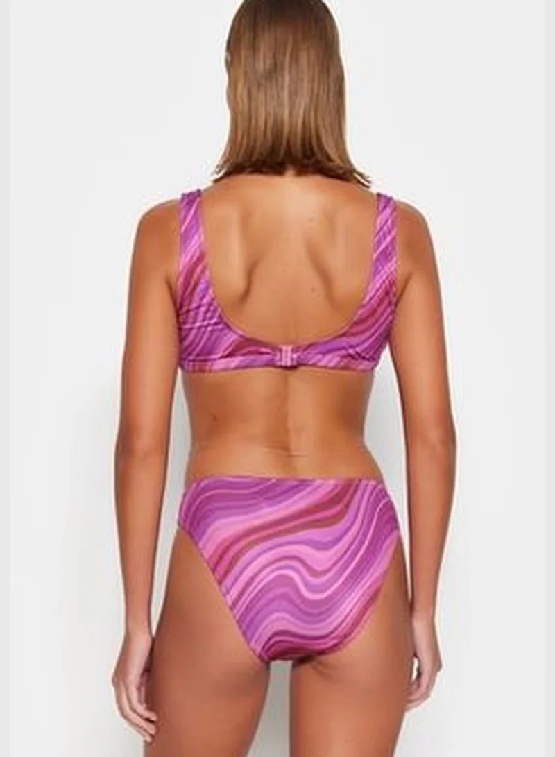 trendyol Abstract Patterned Bikini Bottoms with Regular Leg TBESS23BA00025