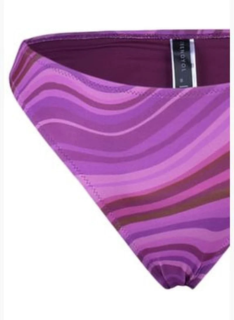 trendyol Abstract Patterned Bikini Bottoms with Regular Leg TBESS23BA00025