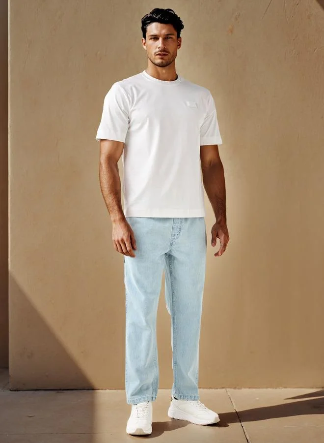 إمبيرور تيشيرت بياقة مستديرة بتفاصيل تطريز الإمبراطور