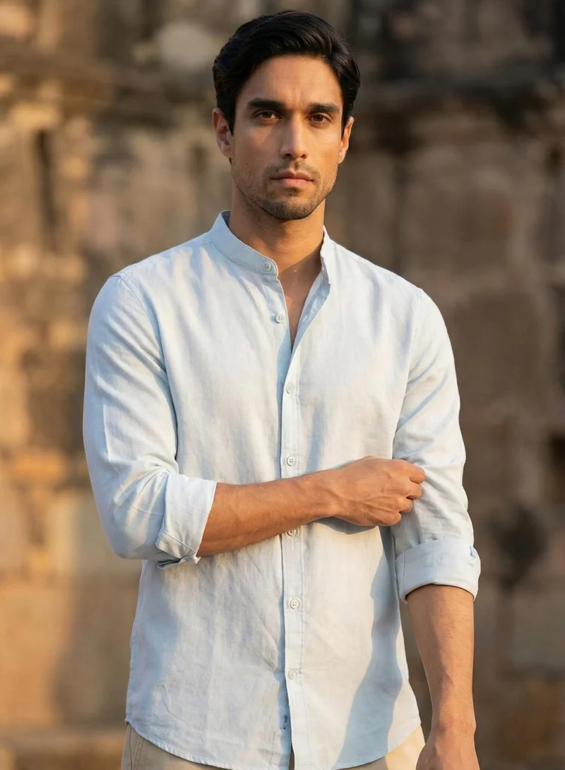 دينيس لينغو Men Light Blue Cotton Solid Print Button Down Regular Fit Shirt
