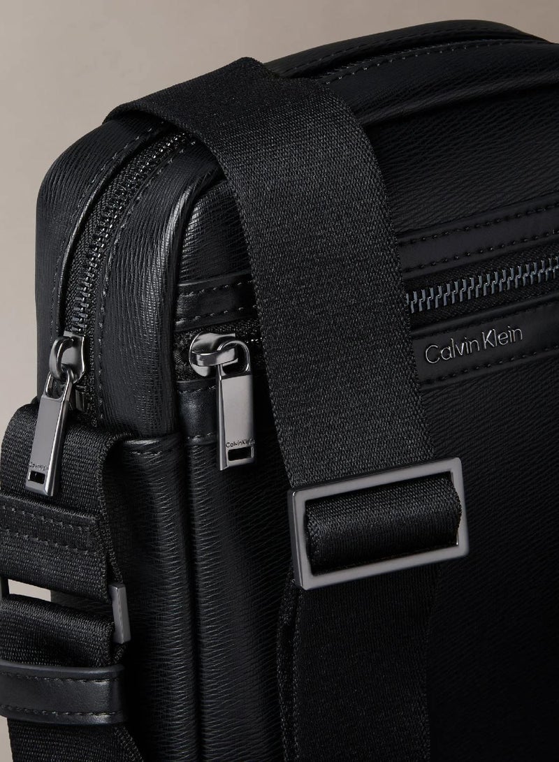 CALVIN KLEIN Textured Zip Reporter Bag - Image 4