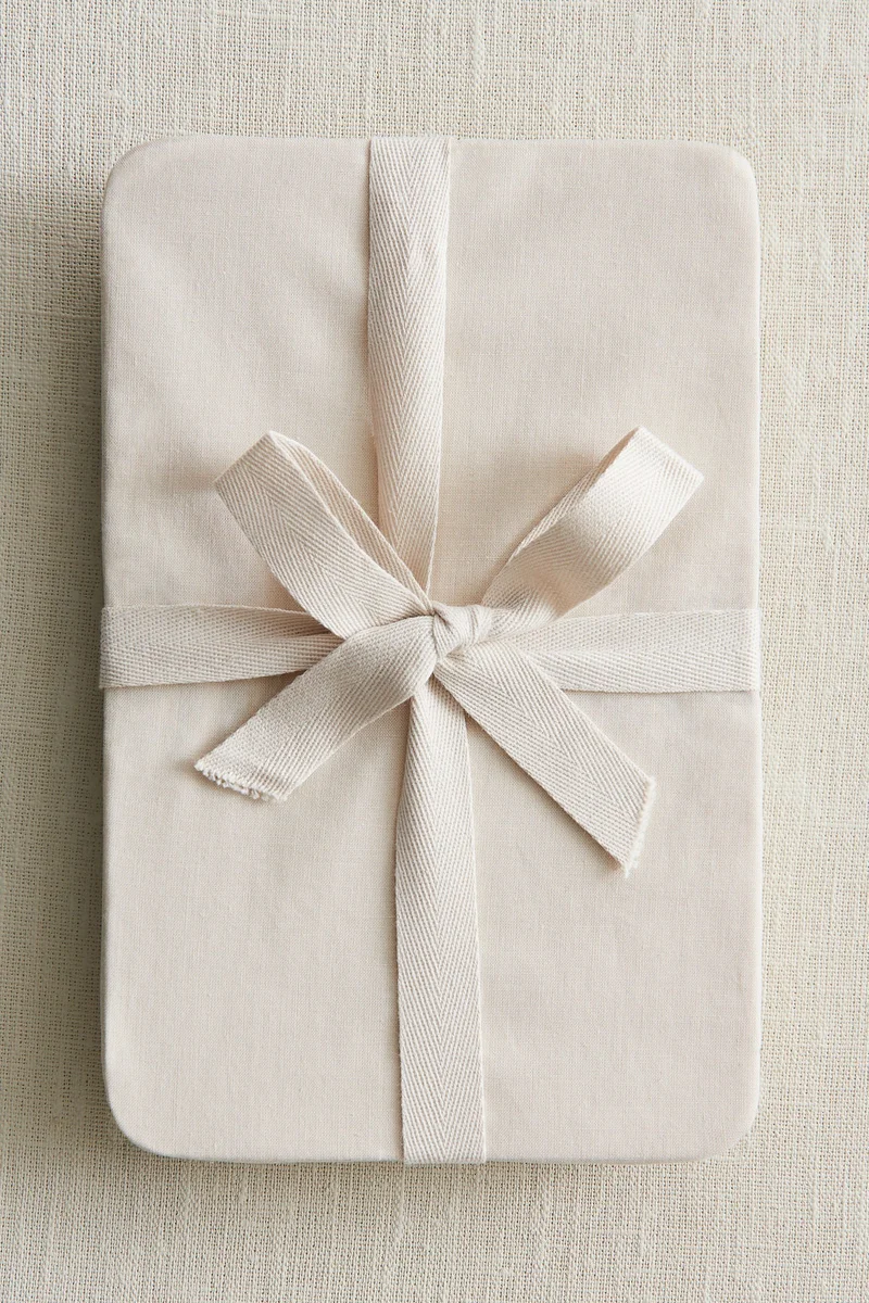 اتش اند ام Cotton changing mat cover