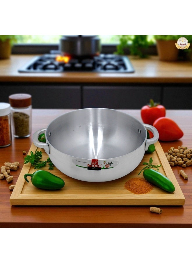 أن أم سي مجموعة أواني طهي من الألومنيوم مكونة من 10 قطع - أواني متينة ثقيلة الوزن مع أغطية - تسخين سريع ومتساوي، سهل التنظيف وتصميم مقاوم للصدأ - أواني طهي فاخرة للمطبخ للطهي اليومي - Image 4