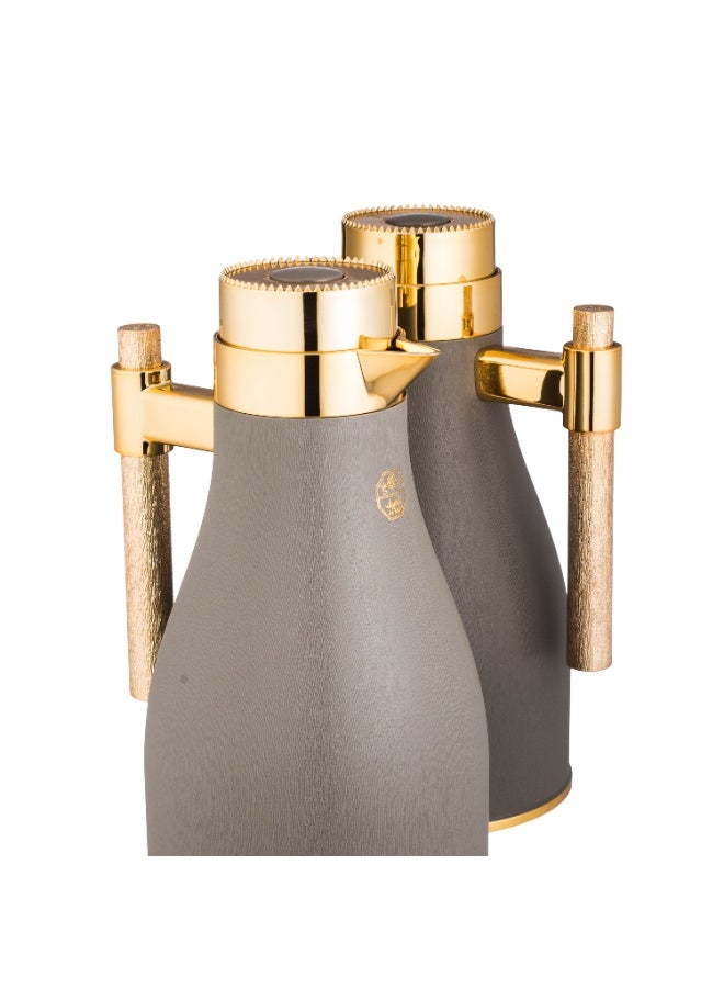 السيف  طقم ترامس أجوان من السيف مع لمسة فخامة و جمال من اللون رمادي/بني داكن مع لمسات ذهبية - Image 4